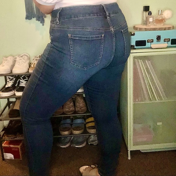 TORRID Jeans-Jeggings Dark Wash Stretch - Picture 3 of 9